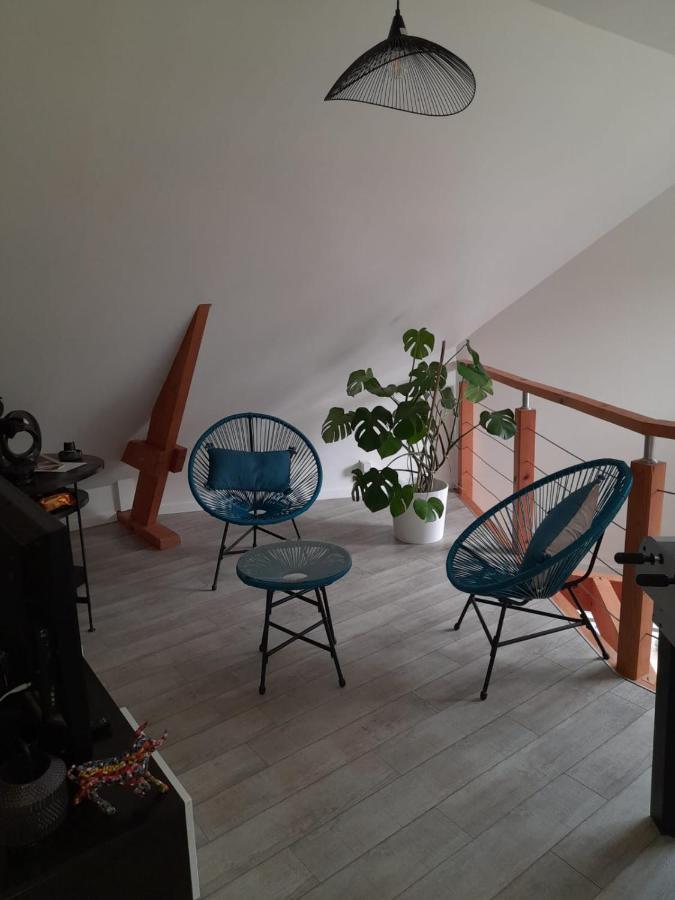 Chambre Dans Un Ecrin De Verdure Angrie Exterior photo