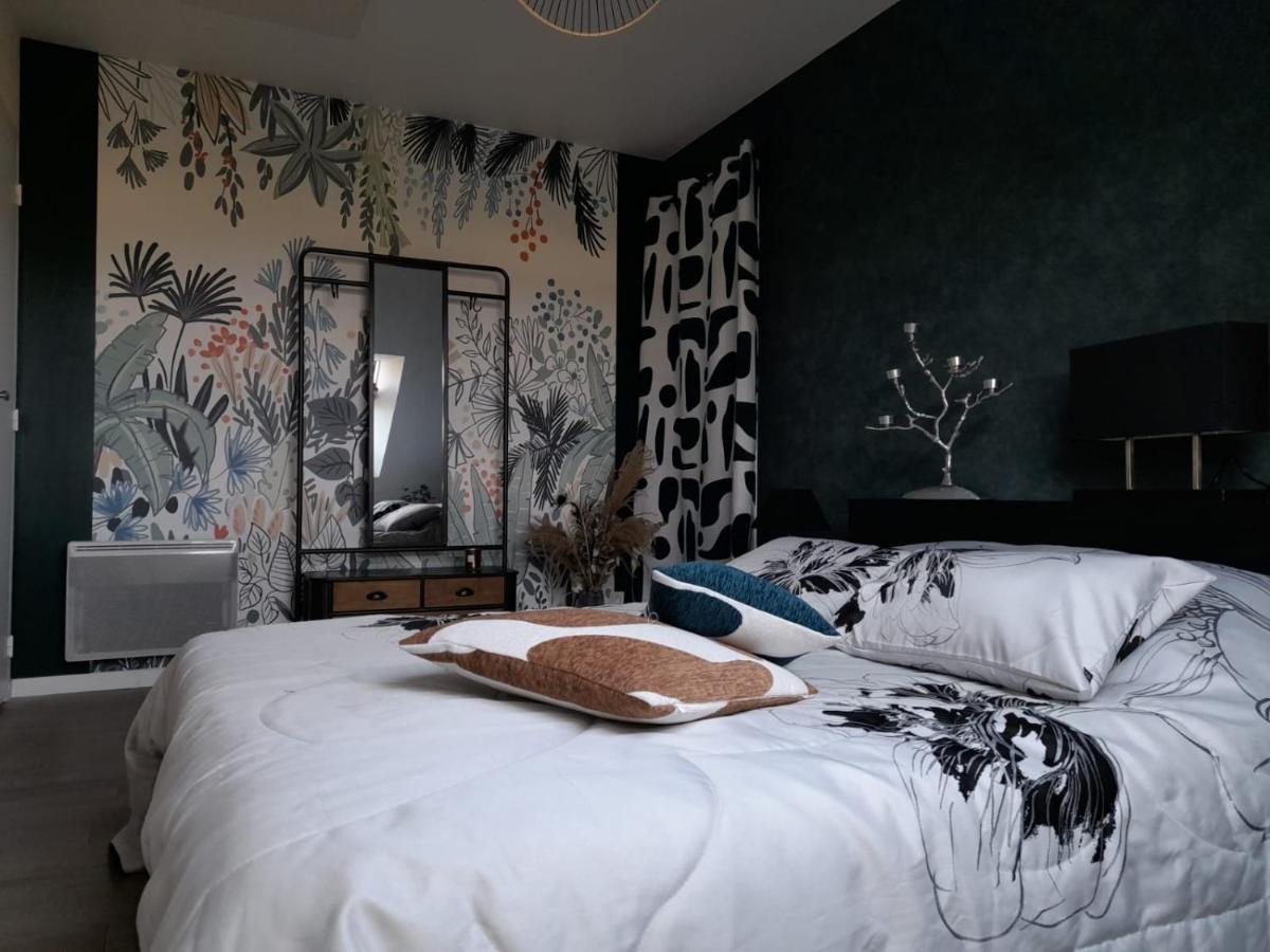 Chambre Dans Un Ecrin De Verdure Angrie Exterior photo